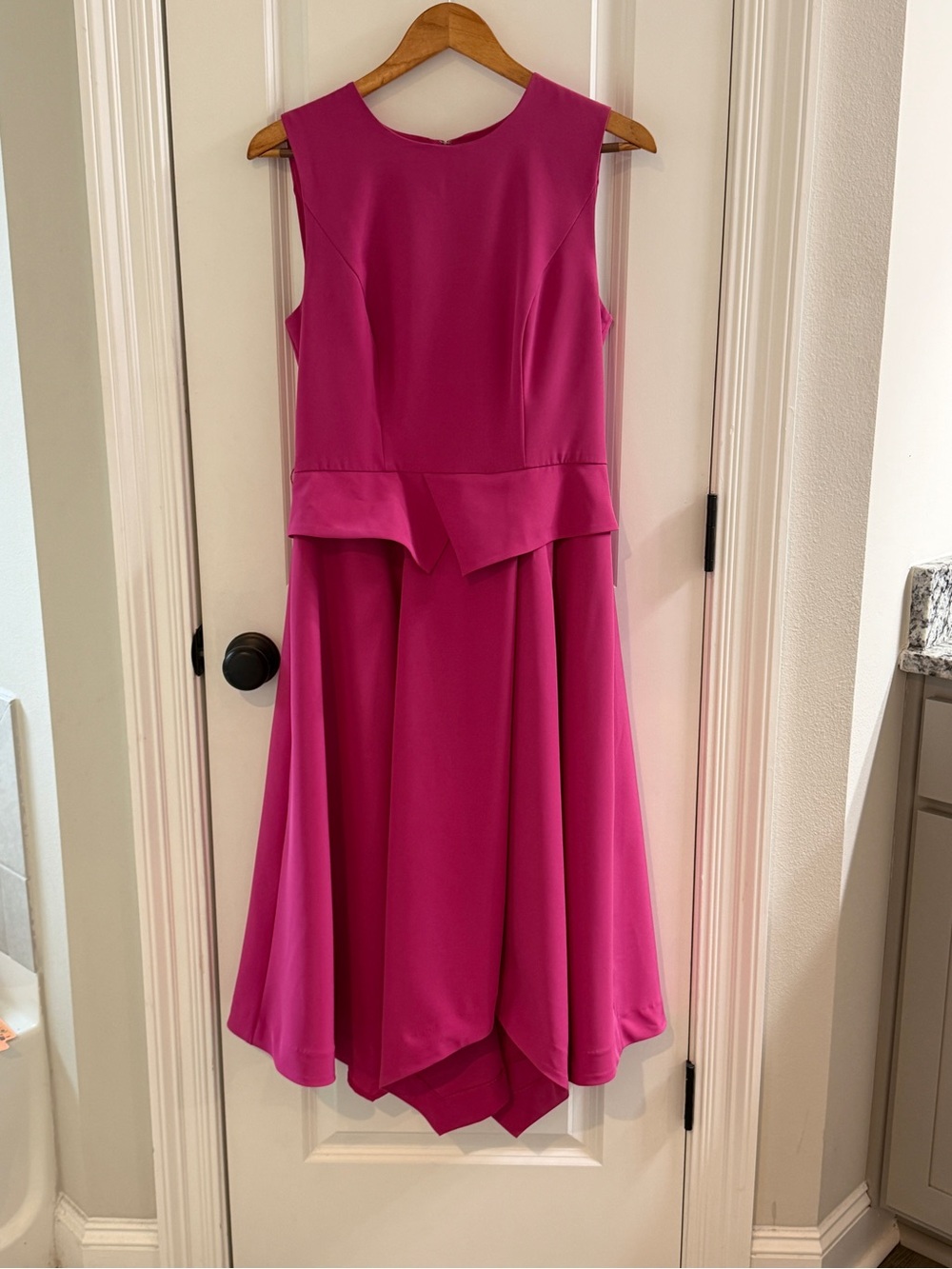Kay Unger Pink Sleeveless Peplum Handkerchief Hem Dress Size 8
